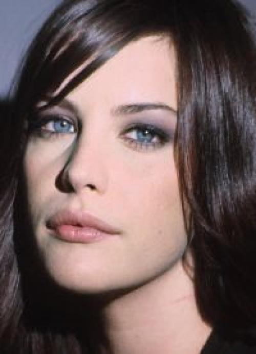 В зимнее время год нужно научиться правильно, использовать косметические средства, для того чтобы выглядеть безупречно и красиво. 02 В зимнее время год нужно научиться правильно, использовать косметические средства, для того чтобы выглядеть безупречно и красиво. 02