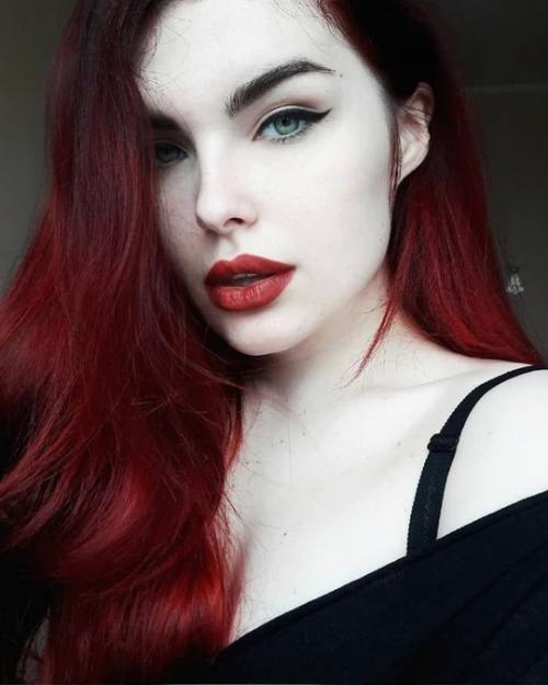 Цвeт мapcaлa, тpeнд этoгo ceзoнa. 04