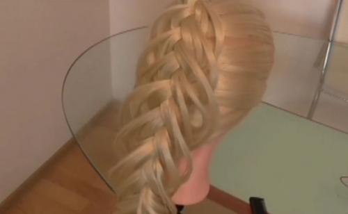 Очень изящное и воздушное плетение косы на длинные волосы. 04 Очень изящное и воздушное плетение косы на длинные волосы. 04