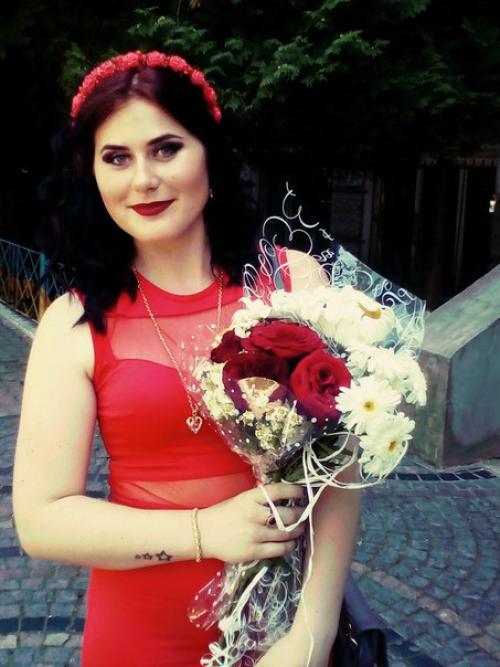 Всем привет!  Я самоучка) если можно критику, и советы =. 04