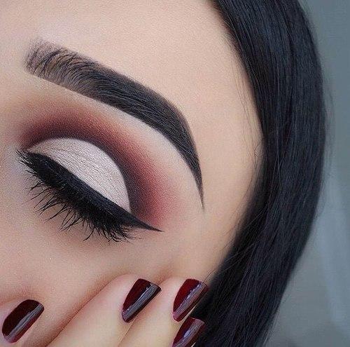 1 занятие - тема ухоженная кожа - дневной макияж, стробинг (моделирование лица), моделирование бровей. 01