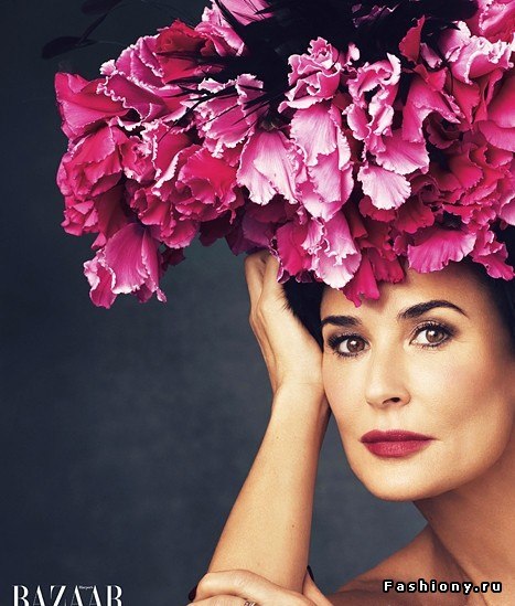 В новом сезоне новая мода предлагает натуральные и широкие брови. 08