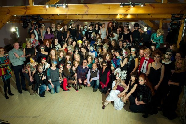 27 января началось грандиозное событие в жизни работников индустрии красоты и в том числе визажистов, которым я и являюсь на протяжении уже 7 лет. 08