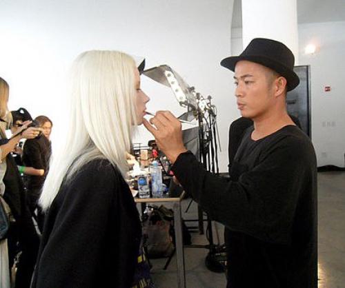 Этим талантливейшим визажистом я восхищаюсь? 01