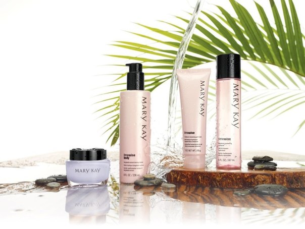 Зимой кожа теряет влагу. Зимой кожа теряет влагу.