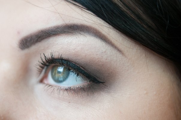 Бекстейджики с пятничного урока. Тема: Классическая форма макияжа глаз в карандашной технике. 07