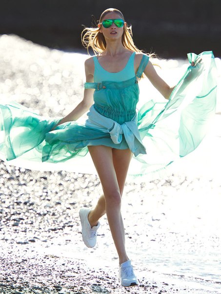 В городе Сочи. Футуризм и спорт – главные тренды весеннего модного сезона и стиль нового Сочи. 04 В городе Сочи. Футуризм и спорт – главные тренды весеннего модного сезона и стиль нового Сочи. 04