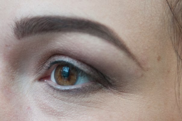 Бекстейджики с пятничного урока. Тема: Классическая форма макияжа глаз в карандашной технике. 09