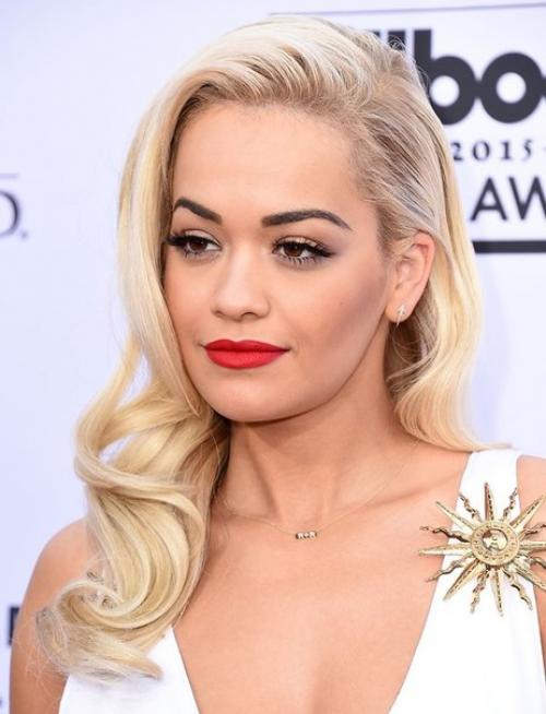 Больше цвета.  Красная помада - какой оттенок идеально подойдет тебе? 02 Больше цвета.  Красная помада - какой оттенок идеально подойдет тебе? 02