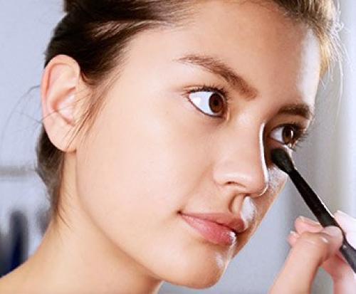 Бейкинг - это продвинутая техника макияжа, направленная на маскирование изъянов и морщин и создание эффекта гладкой матовой кожи. 03 Бейкинг - это продвинутая техника макияжа, направленная на маскирование изъянов и морщин и создание эффекта гладкой матовой кожи. 03