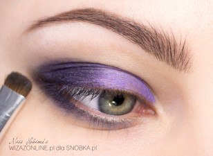 1. под брови нанесите белые тени, тщательно растушуйте. 03 1. под брови нанесите белые тени, тщательно растушуйте. 03