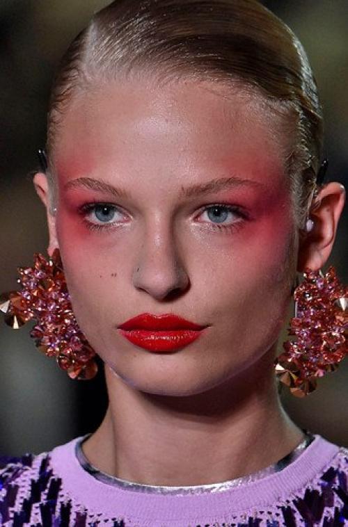 Макияж в технике деграде: как трансформировался культовый тренд. 01