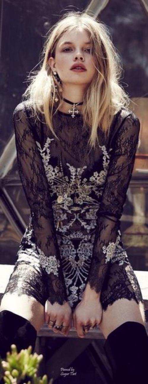 Встреча на мосту.  … она подошла к залитому солнцем мосту, как вдруг заметила на нем того, кем были заняты ее мысли как раз в эту минуту. 01