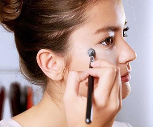 Бейкинг - это продвинутая техника макияжа, направленная на маскирование изъянов и морщин и создание эффекта гладкой матовой кожи. 05 Бейкинг - это продвинутая техника макияжа, направленная на маскирование изъянов и морщин и создание эффекта гладкой матовой кожи. 05