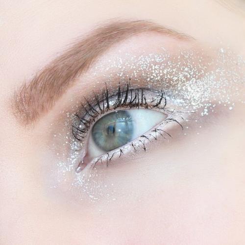 Макияж глаз (продолжение). 03 Макияж глаз (продолжение). 03