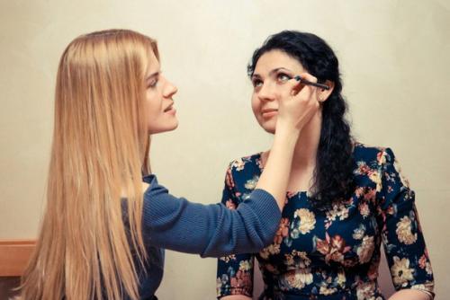 На что нужно обратить внимание, когда вы создаёте себе макияж? 01