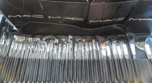 А теперь поговорим на искренность наших отношений. 02