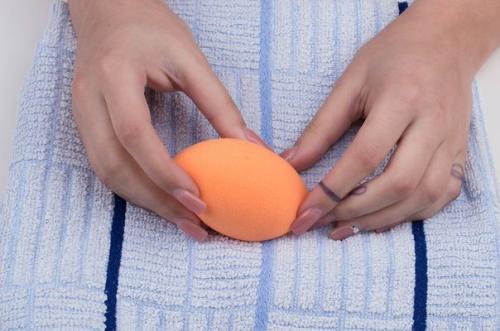 Бьюти - блендер. 7 лайфхаков от визажистов экстра-класса: твой макияж не будет прежним! 03