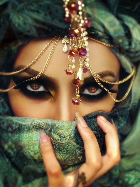 Арабское название сурьмы - это Kohl. 01