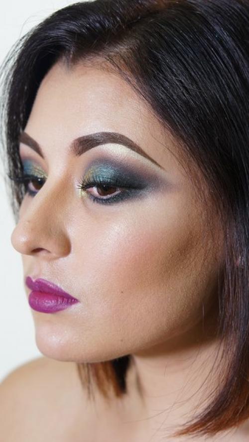 Недавно я проводила мк по Смоки на сверкающих пигментах - Ксения очень преобразилась! 02