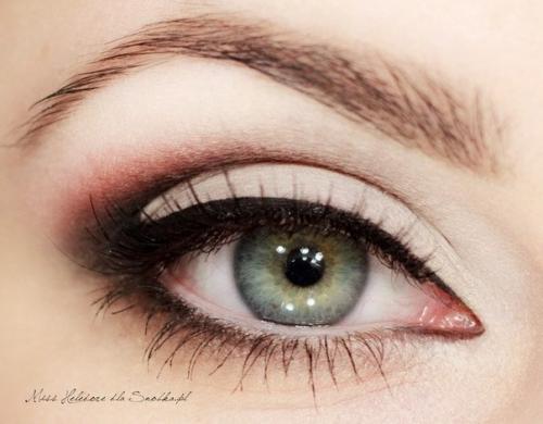 Обледенелая роза.  Секреты макияжа. 02