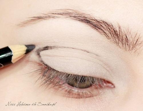 Обледенелая роза.  Секреты макияжа. 04