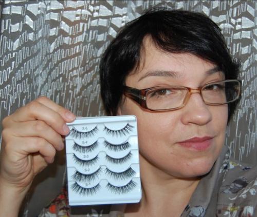 Женщина, которая не мечтает о красивых длинных ресницах, должно быть, с ними родилась? 01 Женщина, которая не мечтает о красивых длинных ресницах, должно быть, с ними родилась? 01