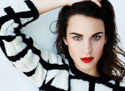 Дрейпинг: новый тренд в макияже, который изменит твое лицо!