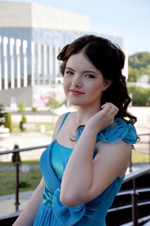 От улыбки станет всем светлее. 01