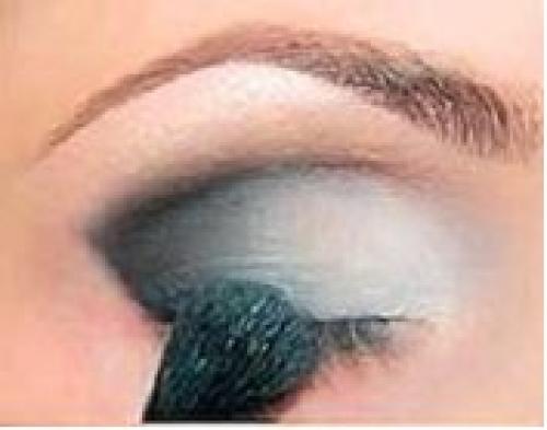 Вечерний макияж для карих глаз: 02