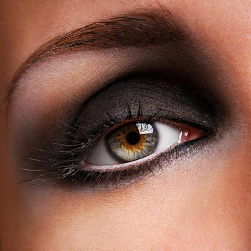 Тенденция 4 как никогда страстный Smoky Eyes. 05