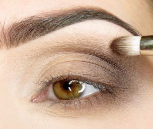 Макияж для зелено-карих глаз) попробуйте повторить). 01