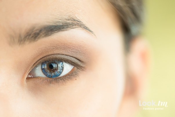 Фотоурок: Макияж на каждый день в коричнево-бирюзовых оттенках. 03