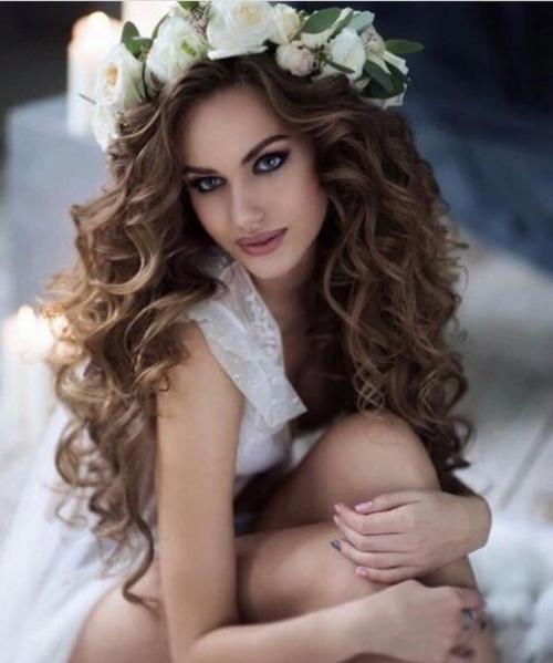 Женская красота - это постоянный предмет вдохновения и восхищения. 05