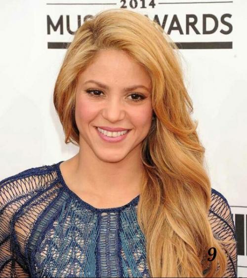 10 селебрити, которые делают макияж сами. 08