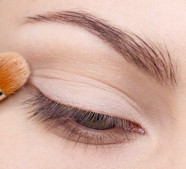 Макияж глаз: сливовый десерт. 01