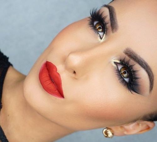 Любой макияж создан для того, чтобы подчеркивать все ваши достоинства и скрывать неприятные недостатки внешности. 01 Любой макияж создан для того, чтобы подчеркивать все ваши достоинства и скрывать неприятные недостатки внешности. 01