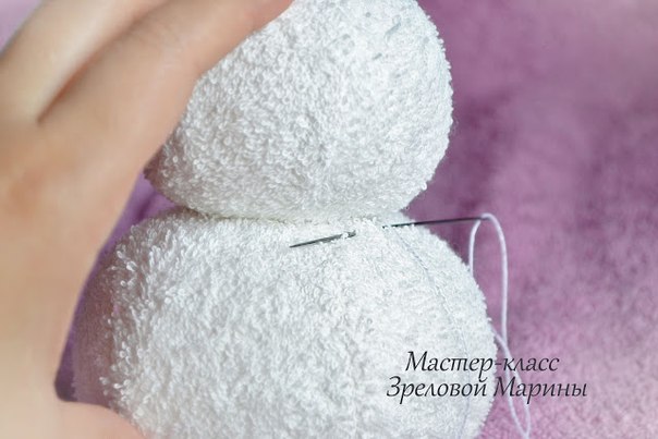 Для Начала мы приготовим все необходимые материалы для изготовления нашего снеговика. 07