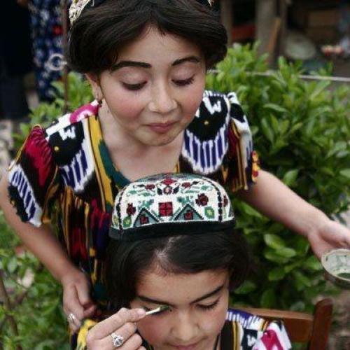 Историками считается, что именно на Востоке возник культу красоты. 02