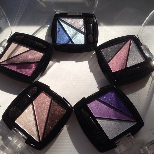 Трехцветные тени для век Грани Цвета в наличии оттенок серый туман -249 руб! 01