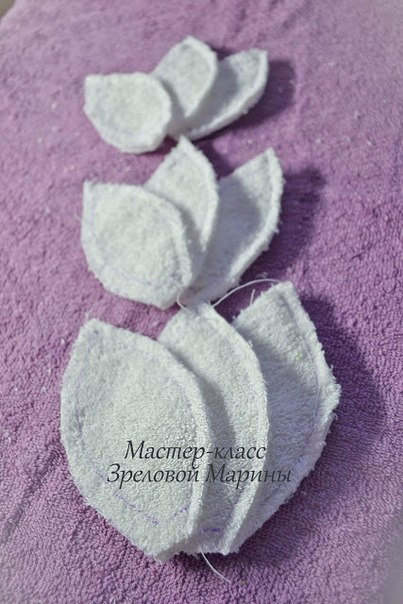 Для Начала мы приготовим все необходимые материалы для изготовления нашего снеговика. 03