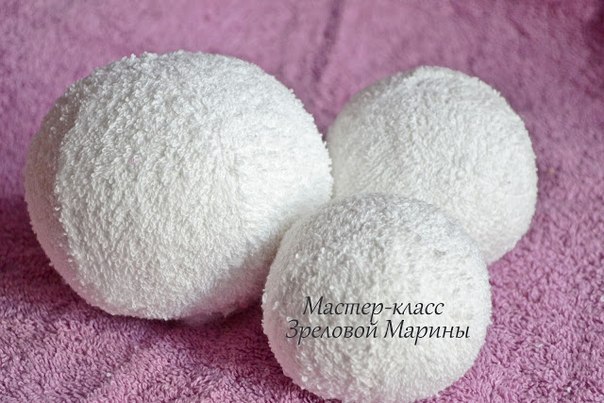 Для Начала мы приготовим все необходимые материалы для изготовления нашего снеговика. 06