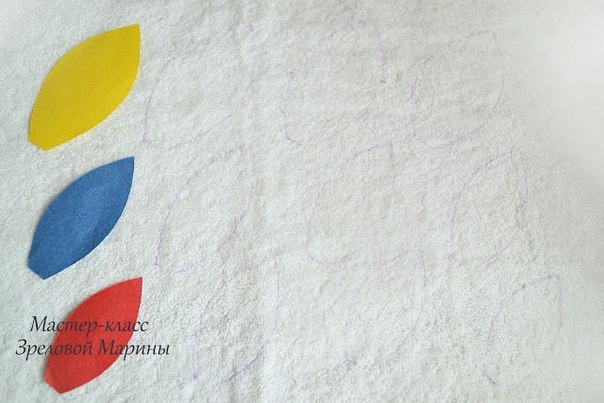 Для Начала мы приготовим все необходимые материалы для изготовления нашего снеговика. 01