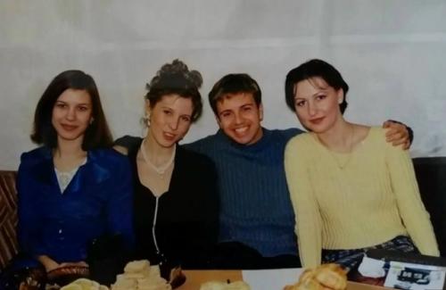 В 90-х Андрей Губин был одним из самых популярных певцов России и кумиром миллионов подростков. 04