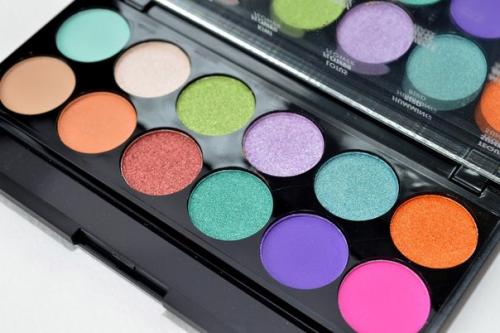 Цветотипы внешности и колористика в макияже. Колористика в макияже или его величество цвет.