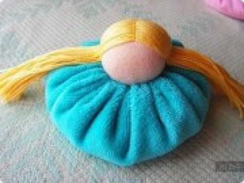 Кукла - зерновушка.  - Лоскут ткани (лучше не толстой, приятной на ощупь и на глаз, натуральной, естественно). 06