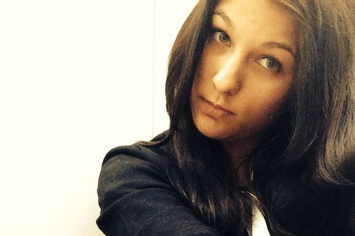 Будучи упрямой четырёхлетней мадам, когда-то, помню, спорила со старшей подругой.