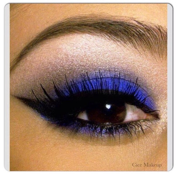 Профессиональная палитра МАС на 88 цветов в черном глянцевом кейсе со встроенным зеркалом. 05