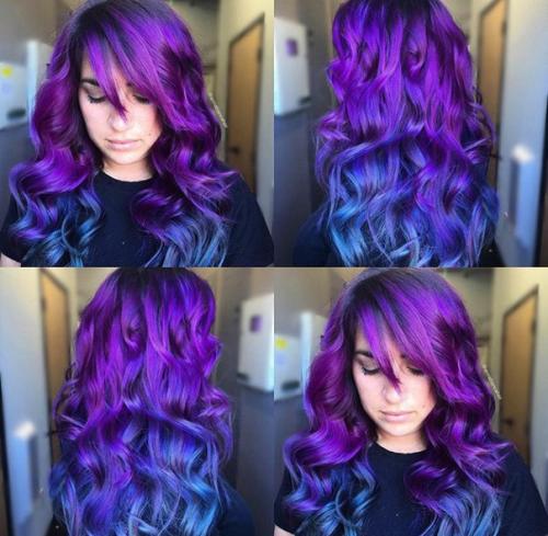 В настоящее время стали весьма популярны необычные прически и яркие цвета для волос. 01