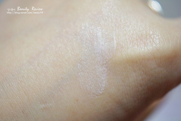 Добавлены свотчи базы под тени Etude House Proof 10 Eye Primer. 02